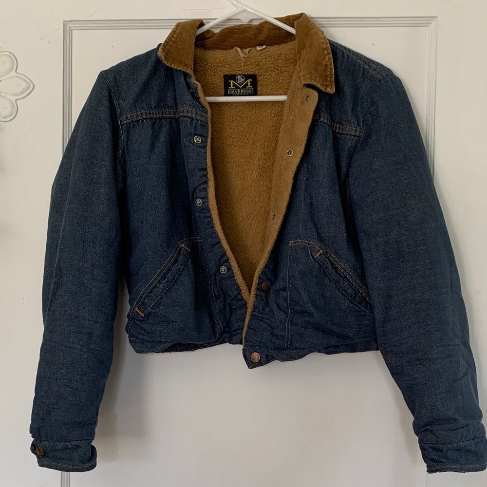 Vintage cropped jean jacket with Sherpa lining